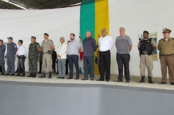 Prefeitura de Muriaé recebe homenagem do Exército