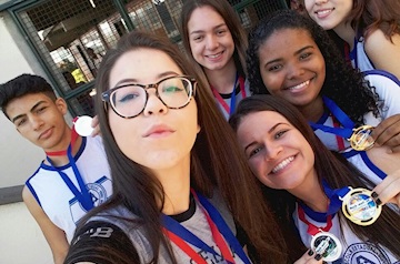 Estudantes muriaeenses fazem campanha na internet para participar de competição na Índia