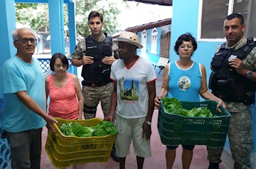 Presídio de Leopoldina doa verduras e garante abastecimento de creche na região