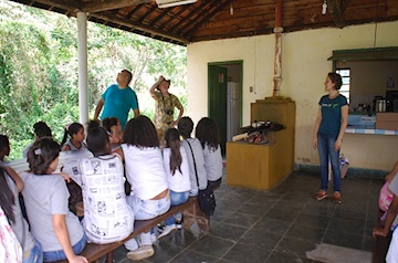  Demsur promove visita de estudantes a ONG Iracambi, em Rosário da Limeira