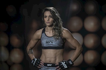 Poliana Botelho vence em sua estreia pelo UFC