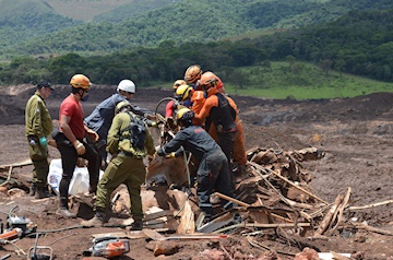 Bombeiros de MG vão apoiar buscas e resgates na África