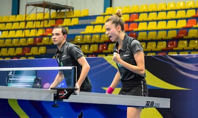 WTT Singapura Smash: Dupla Hugo Calderano e Bruna Takahashi estreia com vitória e vai às oitavas