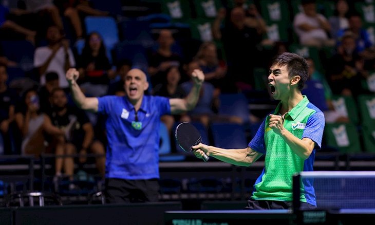 Com apoio da torcida brasileira, Bruna Takahashi e Vitor Ishiy brilham e vencem na estreia do individual no WTT Contender do Rio de Janeiro