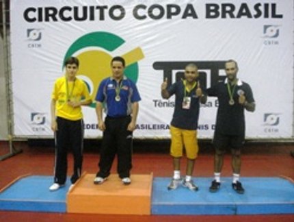 CAMPEÃO DA CLASSE 9 TRABALHA PENSANDO NO FUTURO