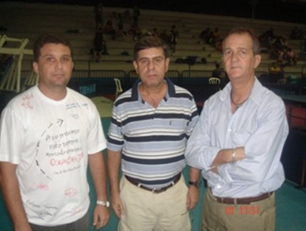 CBTM FAZ DOAÇÃO DE MATERIAIS ESPORTIVOS AO COLEGIO MARISTA/PB