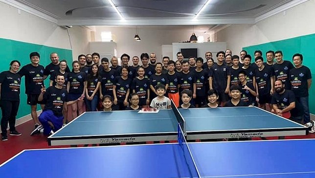 Professores e alunos do Match Point, o novo clube 