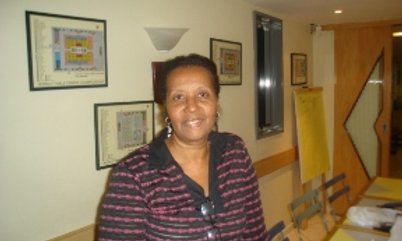 CONHEÇA UM POUCO DE IONE SCHROEDER