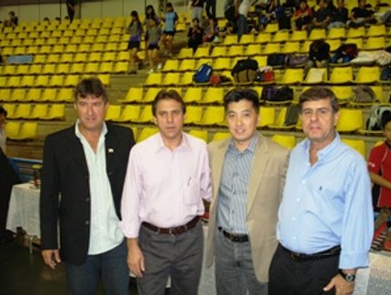 PREFEITO PROMETE MAIS APOIO AO TÊNIS DE MESA (VÍDEO)