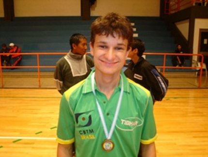 BRASIL VENCE CHILE E NOVAMENTE É CAMPEÃO EM EQUIPE MASCULINA