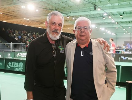 Vilmar Schindler recebe presidente do Comitê Brasileiro de Clubes Paralímpicos durante o WTT Star Contender