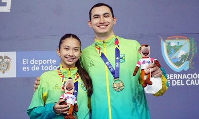 Giulia Takahashi e Rafael Turrini conquistam a medalha de ouro em duplas mistas nos Jogos Pan-Americanos Júnior