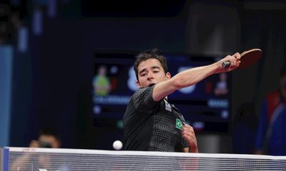 Hugo Calderano vence Chuang Chih-Yuan na estreia e avança às oitavas de final do WTT Contender Mascate