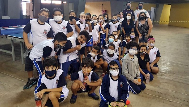 Turma do Projeto Social, com alunos da EMEF Profª