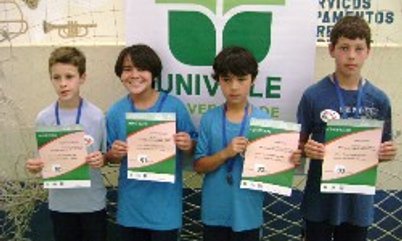 DESAFIO DO SAQUE MOTIVA COMPETIDORES DA MINI-LIGA