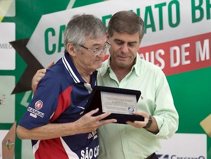 Presidente Alaor Azevedo destaca a paixão de Maurício Kobayashi pela modalidade: ‘Era casado com o tênis de mesa’