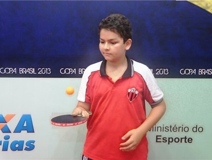 Jovem mesatenista cria página virtual e chama a atenção do Google