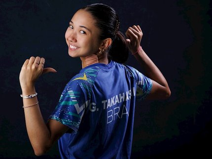 Feito inédito! Giulia Takahashi sobe dez posições e se junta a Bruna Takahashi no Top 100 do ranking mundial feminino