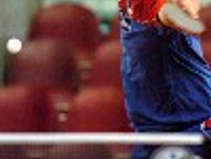PATRICK CHILA BATE 2 RUSSOS E CHEGA À SEMIFINAL