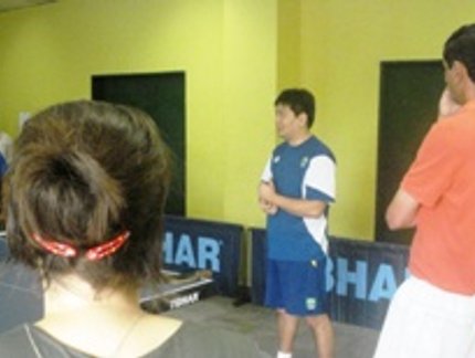 LINCON YASUDA PROMOVE CURSO DA ITTF NÍVEL 1