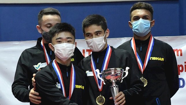 Meninos do Brasil no pódio do Campeonato Pan-Ameri
