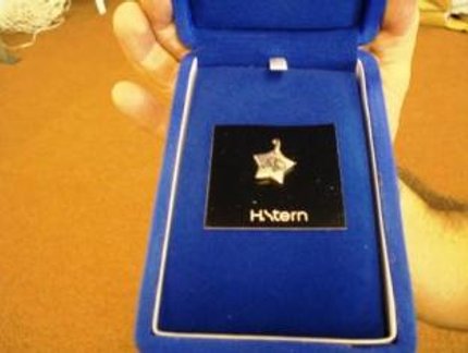 ATLETAS RECEBERÃO JÓIA PERSONALIZADA