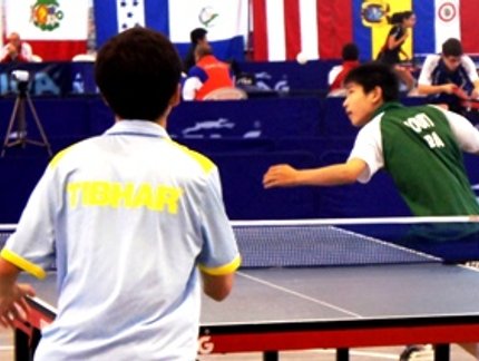 ERIC JOUTI VENCE VITOR ISHIY PELAS QUARTAS-DE-FINAL