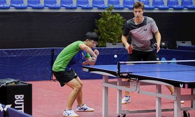 Leonardo Iizuka e Giulia Takahashi são superados nas quartas de final de duplas do Campeonato Mundial de Jovens