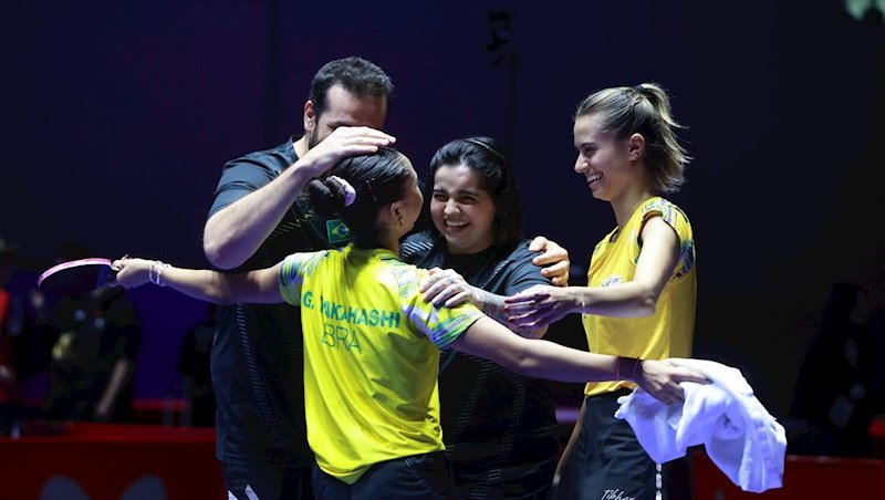 Jorge Fanck comandou as irmãs Takahashi e Bruna Al