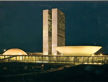 PRESENÇA DE ATLETAS EMPOLGAM PARTICIPANTES EM BRASÍLIA