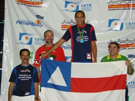 EDNALDO SOUZA LEVA OURO DA VETERANO 50 PARA A BAHIA