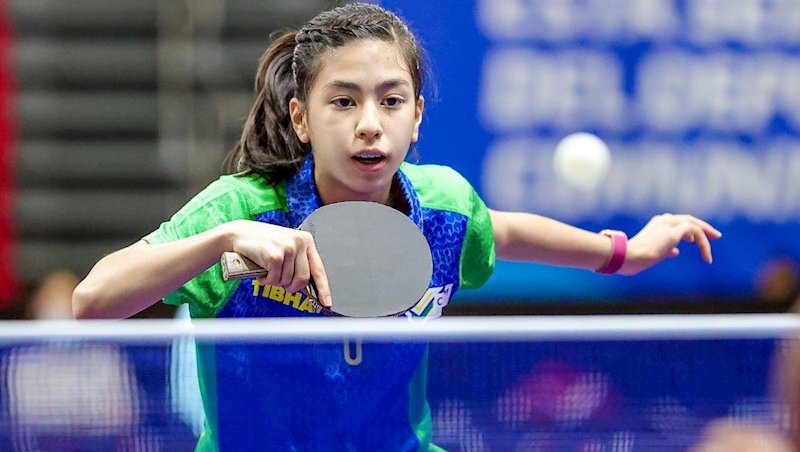 Beatriz Kanashiro, ao lado de Sabrina Miyabara, ga