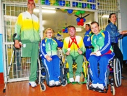 ATLETAS ParalímpicoS SÃO RECEBIDOS COM FESTA