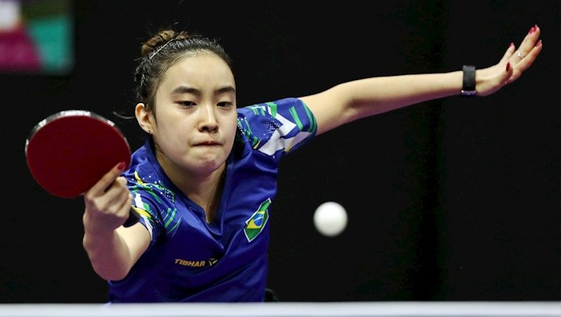 Laura Watanabe é uma das atletas da equipe mista d