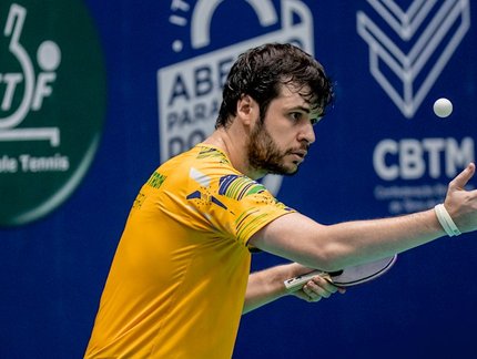 Aberto Paralímpico Fa40 da Tailândia: Israel Stroh fica nas quartas do individual, mas volta à mesa no torneio de duplas