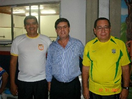 ALAOR VISITA O PARÁ CLUBE