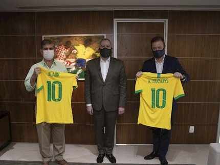 Presidente Alaor Azevedo é recebido por presidente da CBF para discutir questões do esporte olímpico brasileiro