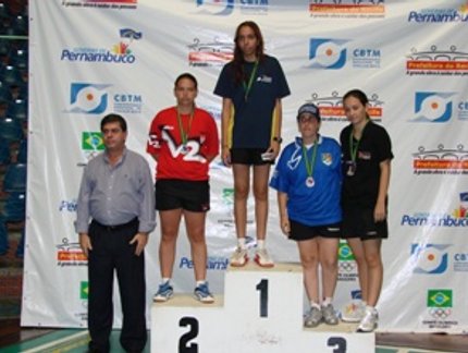 LUCIANA COUTINHO LEVA BRASÍLIA AO TOPO DO PÓDIO