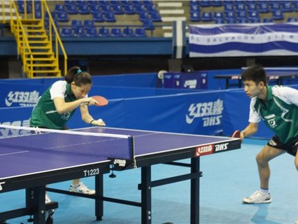 Eric Jouti e Caroline Kumahara  vencem mais uma no torneio de duplas mistas