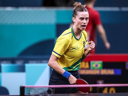 Paris 2024 - Bruna Takahashi vence estreia por 4 sets a 0 e garante vaga na fase 16 avos de final dos Jogos Olímpicos