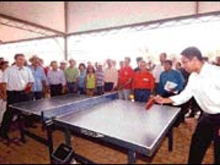 GOVERNADOR/TO JOGA TM C/ MINISTRO DOS ESPORTES