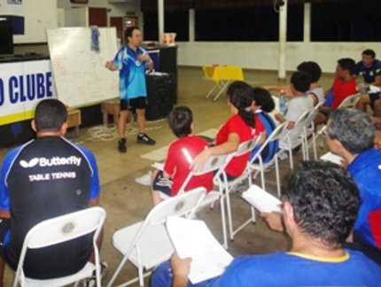 ATLETAS DO ACRE PARTICIPAM DE CLÍNICA DE TÊNIS DE MESA