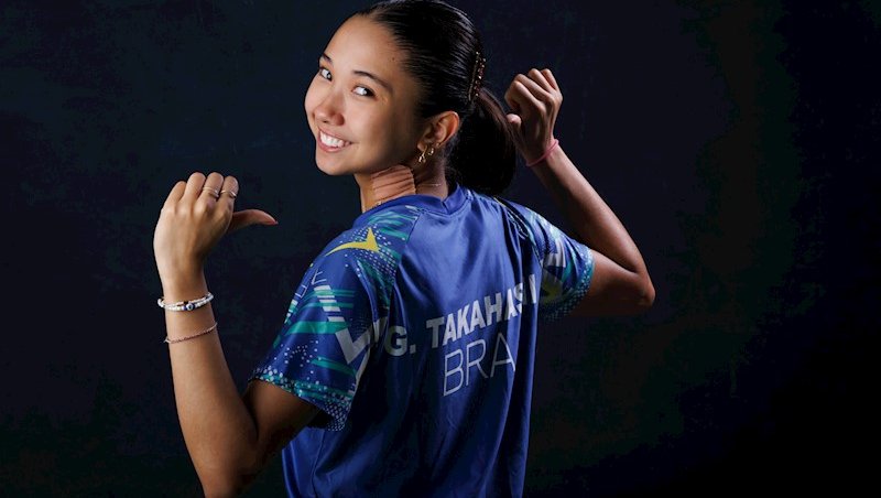 Aos 18 anos, Giulia Takahashi chega pela primeira 