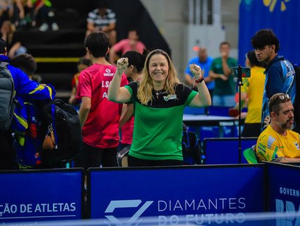 Daniela Bassi comemora campanha do Brasil no Sul-Americano Sub-15 e Sub-19