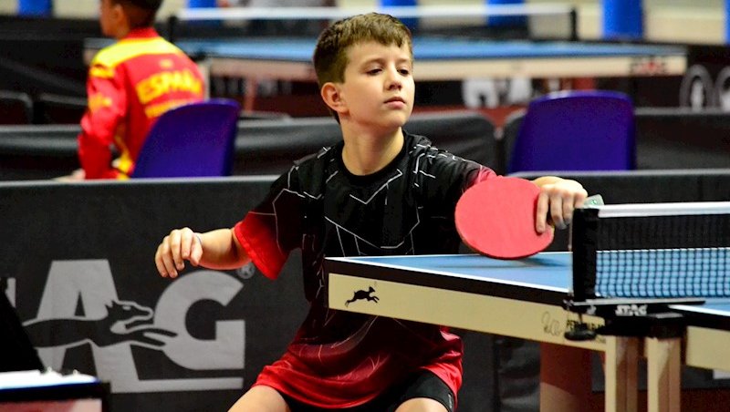 Flávio Coelho em ação no WTT Youth Contender de Li