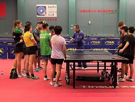 Novas gerações realizam treinamento preparatório em Hebei, na China