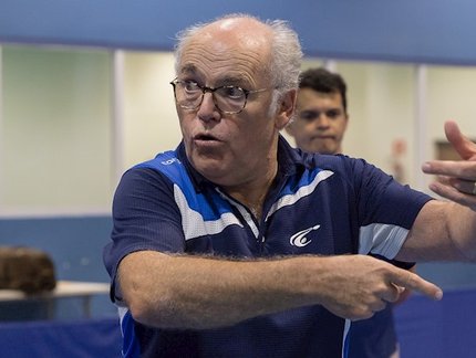 CBTM distribui livros de Michel Gadal para treinadores que atuam nos Polos de Desenvolvimento Regional