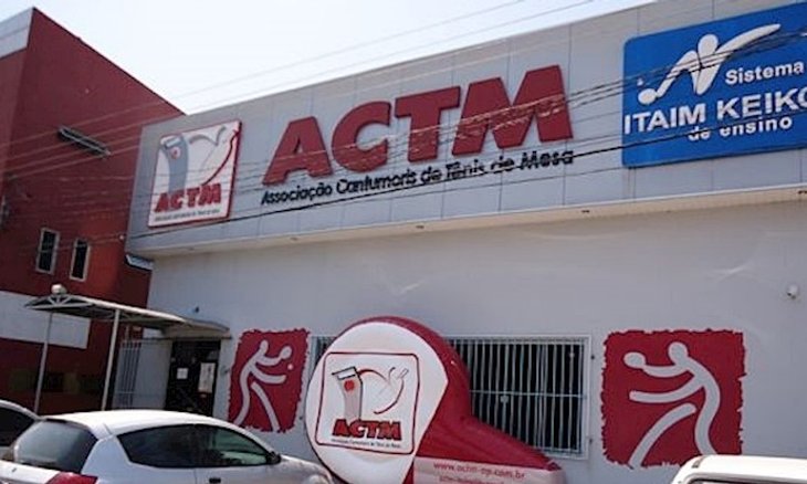 Fachada do prédio da ACTM: orgulho dos mesa-tenist