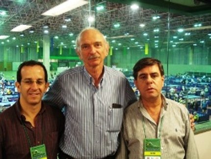 PRESIDENTE DA CONFEF VISITA O RIOCENTRO