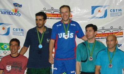 NEDER VENCE MOLITOR NA FINAL DA SENIOR
